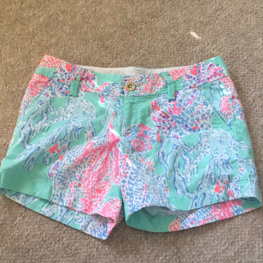 Lilly Pulitzer Callahan shorts, size 2. 2/$60 - Picture 2 of 5